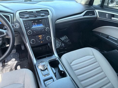 Used 2018 Ford Fusion S FWD image 14