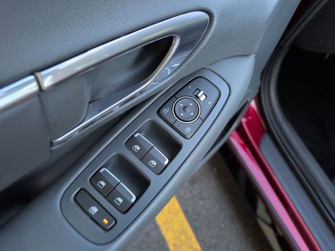 Used 2023 Hyundai Sonata SEL Plus image 12