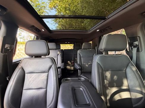 Used 2021 GMC Yukon SLT w/ SLT Luxury Plus Package RWD image 20