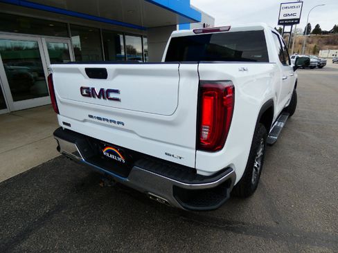 Used 2023 GMC Sierra 1500 SLT w/ SLT Convenience Package image 3