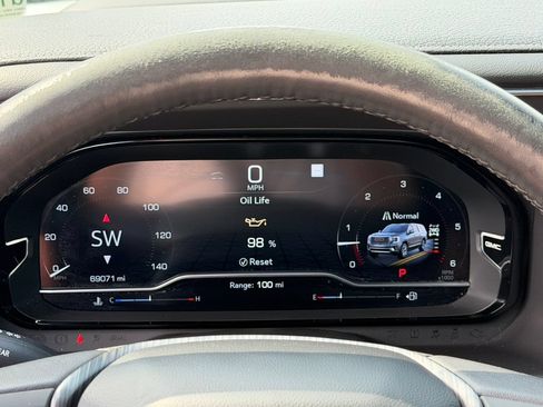 Certified 2023 GMC Yukon Denali Ultimate AWD/4WD image 47