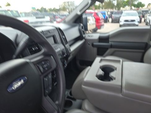 Used 2017 Ford F150 XL w/ Equipment Group 101A Mid image 7