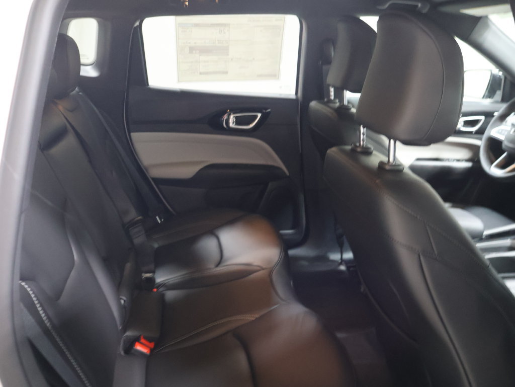 New 2026 Jeep Compass Limited AWD/4WD image 14