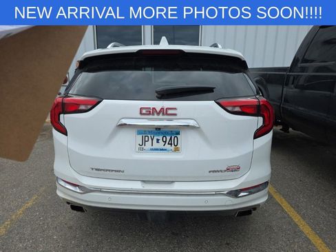 Used 2020 GMC Terrain Denali w/ GMC Pro Grade Package AWD/4WD image 7