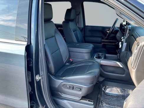 Used 2019 GMC Sierra 1500 SLT w/ SLT Premium Package AWD/4WD image 8