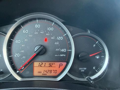 Used 2013 Toyota Yaris L FWD image 19