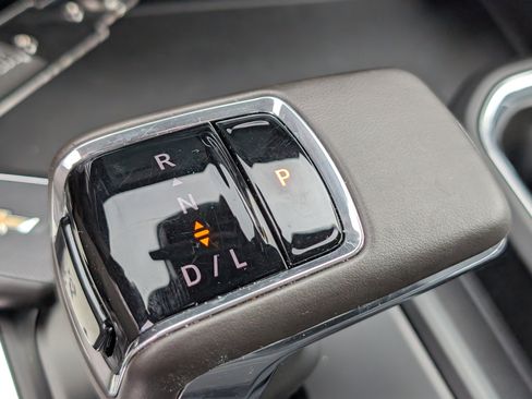 Used 2024 Chevrolet Silverado 1500 RST w/ Convenience Package II image 28