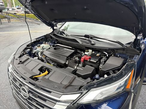 Used 2024 Nissan Rogue SV FWD image 28