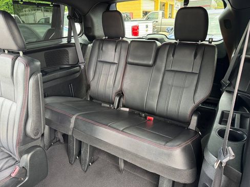 Used 2017 Dodge Grand Caravan GT FWD image 19