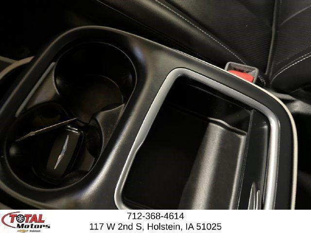 Used 2024 Chrysler Pacifica Touring-L FWD image 17