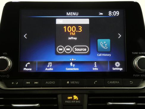 Used 2025 Nissan Altima 2.5 SV FWD image 17