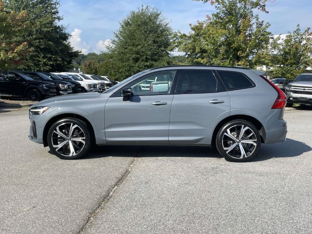Used 2023 Volvo XC60 B6 Ultimate w/ Protection Package Premier AWD/4WD image 2