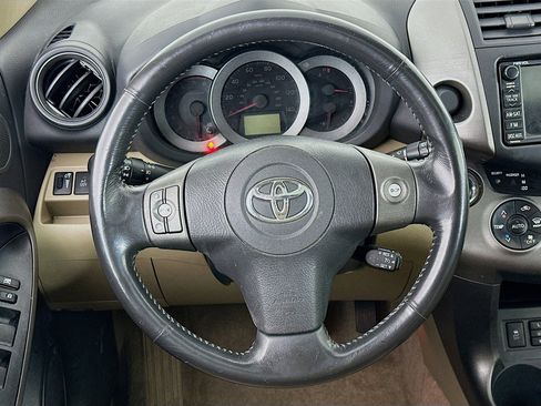 Used 2009 Toyota RAV4 Limited image 18