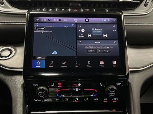 Used 2023 Jeep Grand Cherokee L Limited image 8