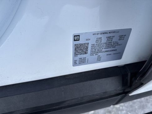 Used 2024 Chevrolet Tahoe Z71 w/ Luxury Package image 36