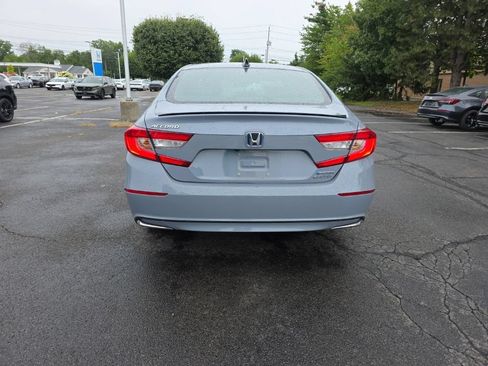 Used 2022 Honda Accord Sport image 6