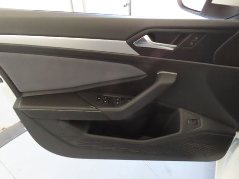 New 2026 Volkswagen Jetta SE image 11