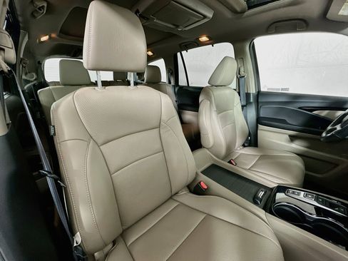 Used 2021 Honda Pilot Elite image 30