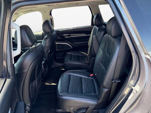 Used 2021 Kia Telluride SX w/ SX Prestige Package AWD/4WD image 16