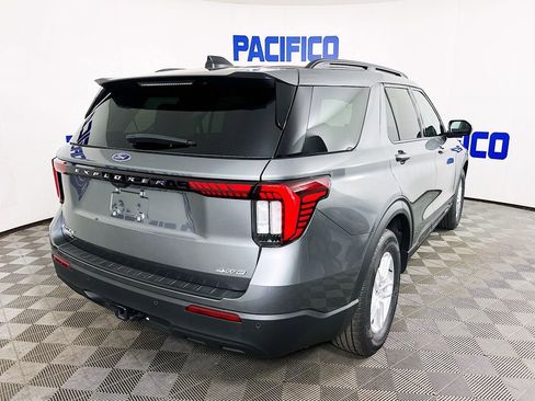 Used 2026 Ford Explorer Active AWD/4WD image 10