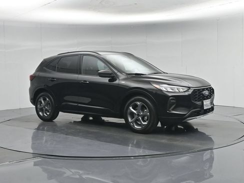 Certified 2023 Ford Escape ST-Line w/ Tech Pack #1 FWD image 26
