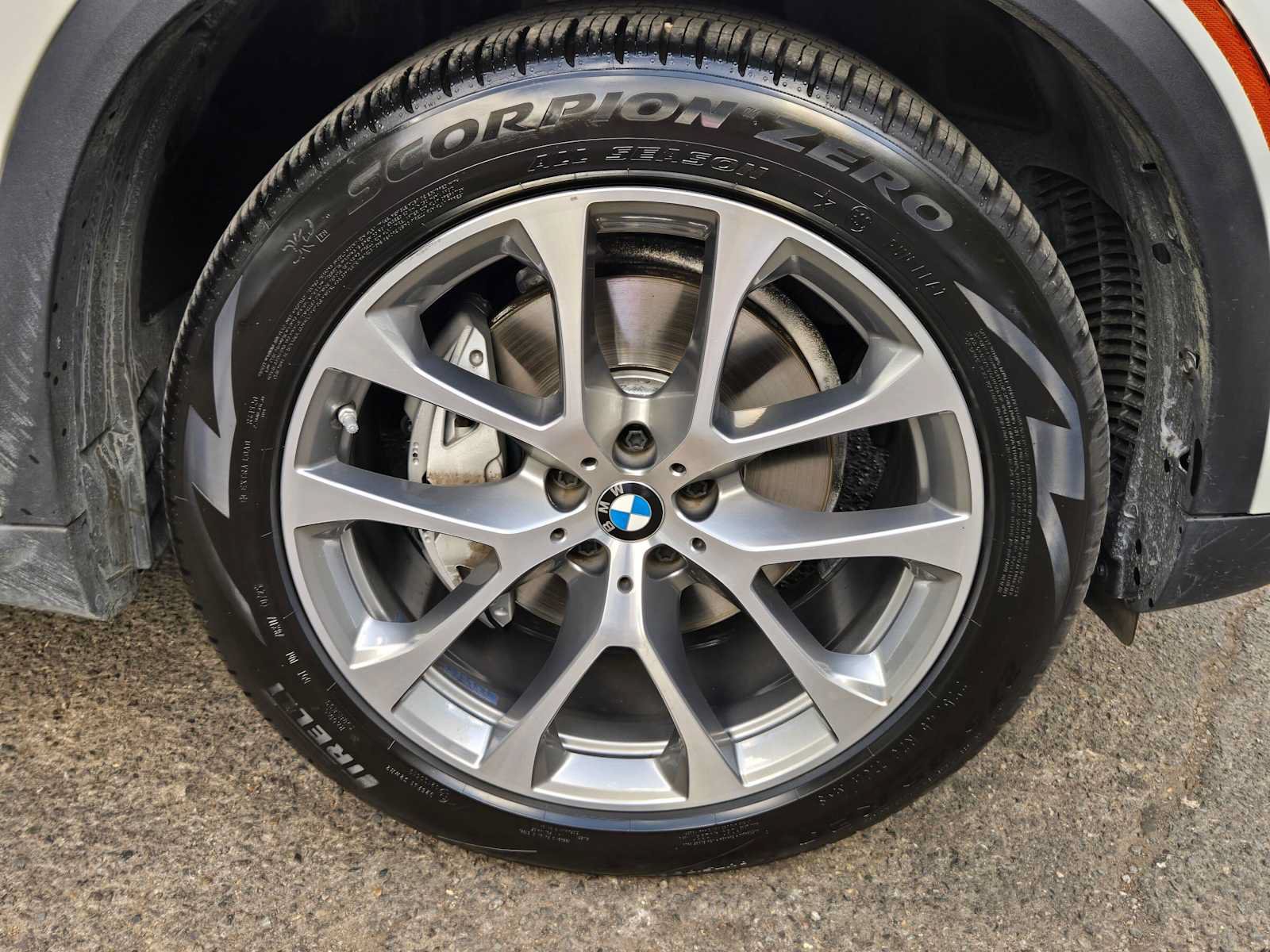 Used 2026 BMW X5 xDrive40i AWD/4WD image 9