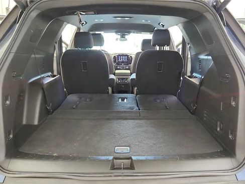Used 2023 Chevrolet Traverse LT FWD image 36