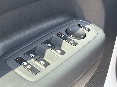 New 2026 Hyundai Santa Fe SE FWD image 18