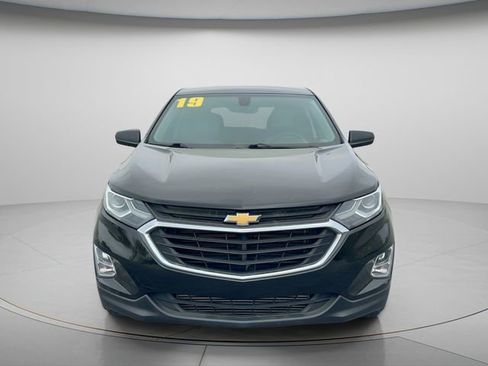 Used 2019 Chevrolet Equinox LS image 4