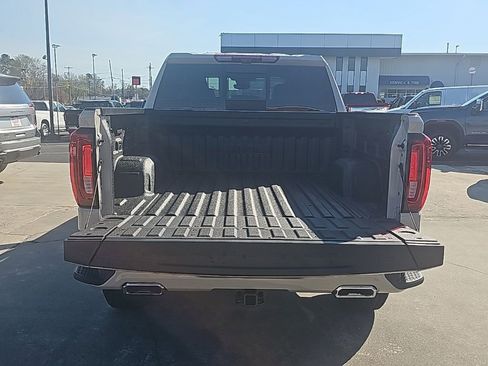 New 2026 GMC Sierra 1500 AT4 w/ Technology Package image 6