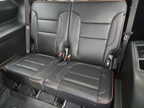 Used 2023 GMC Acadia AT4 w/ Technology Package image 29