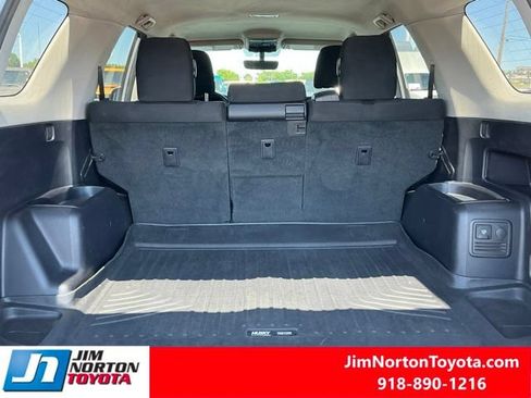 Used 2019 Toyota 4Runner TRD Off-Road AWD/4WD image 13