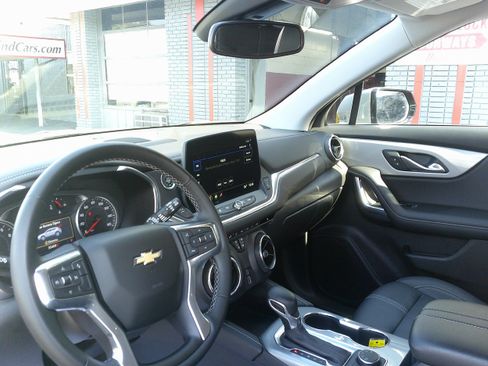 Used 2023 Chevrolet Blazer LT image 24
