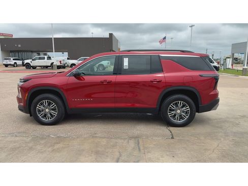 New 2026 Chevrolet Traverse LT w/ Driver Confidence Package FWD image 5
