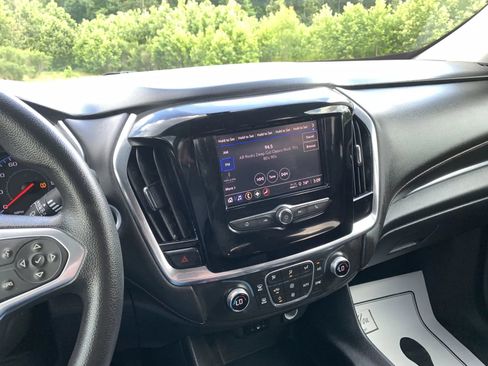 Used 2020 Chevrolet Traverse LS FWD image 14