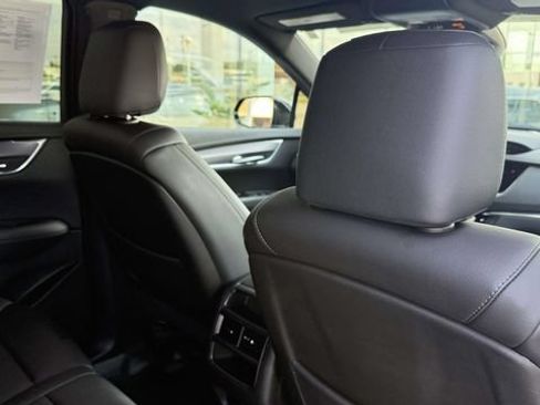 Certified 2024 Cadillac XT5 Luxury w/ LPO, Floor Liner Package AWD/4WD image 53