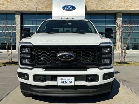 New 2026 Ford F250 Lariat w/ Black Appearance Package image 28