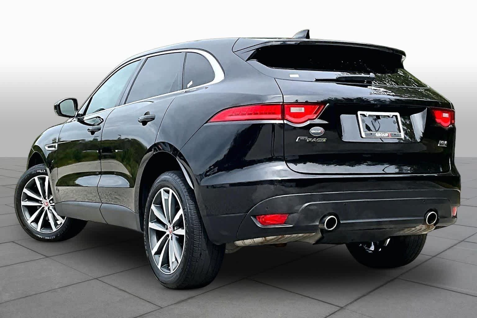Used 2017 Jaguar F-PACE Prestige AWD/4WD image 12