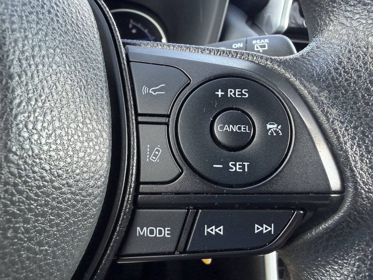 Used 2024 Toyota RAV4 LE AWD/4WD image 16