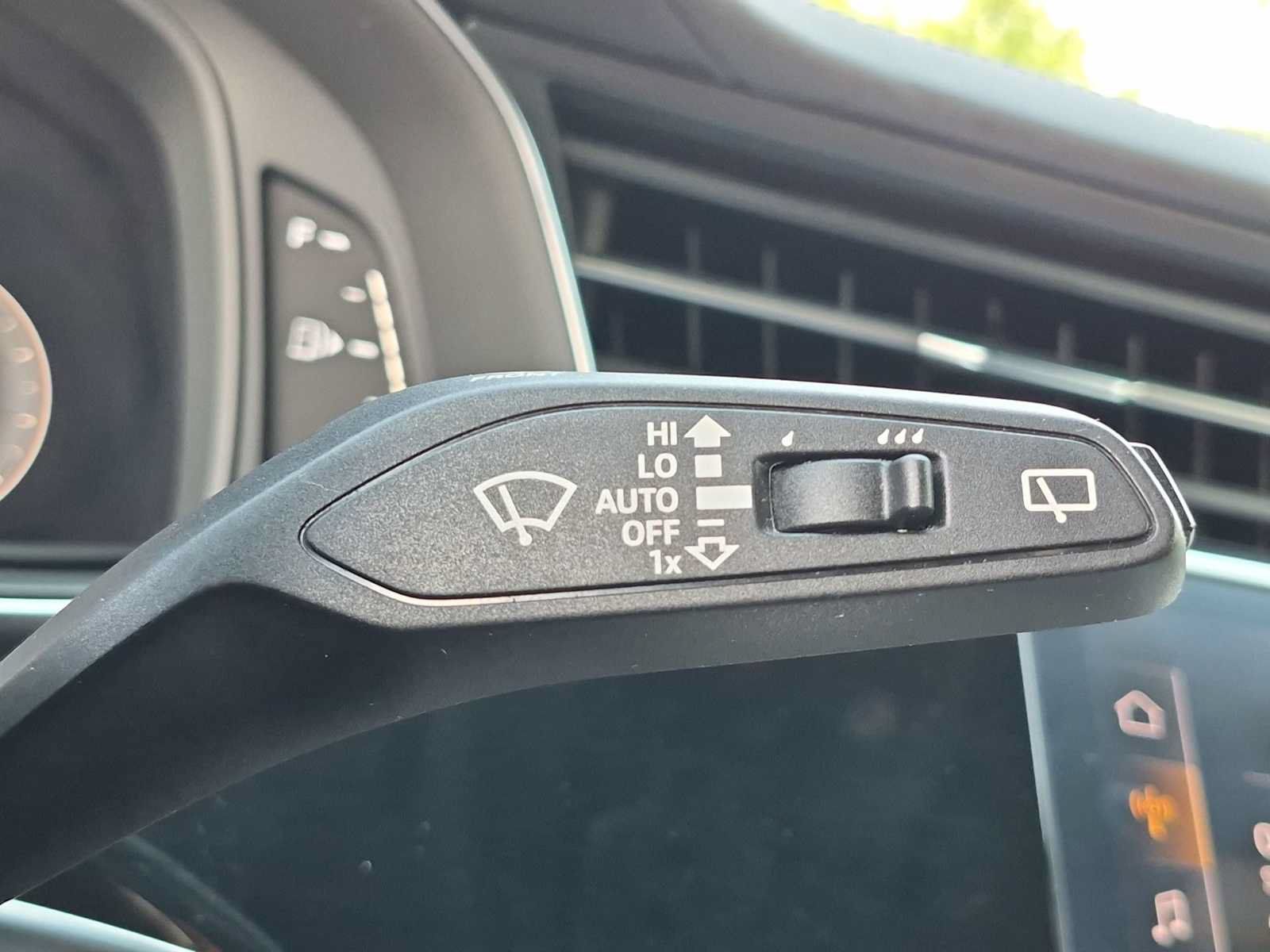 Used 2019 Audi Q8 Prestige w/ Year 1 Package AWD/4WD image 26