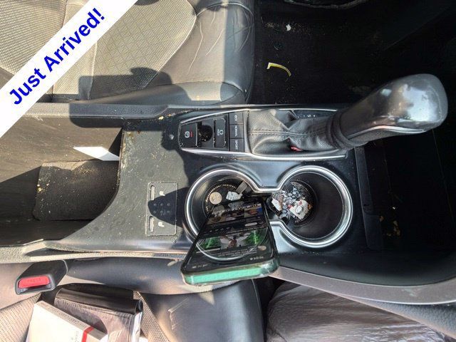 Used 2020 Toyota Camry XSE FWD image 26