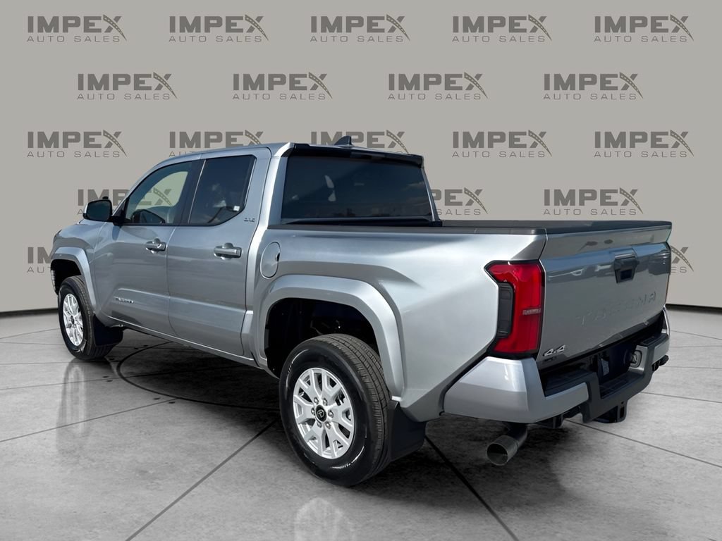Used 2026 Toyota Tacoma SR5 AWD/4WD image 3