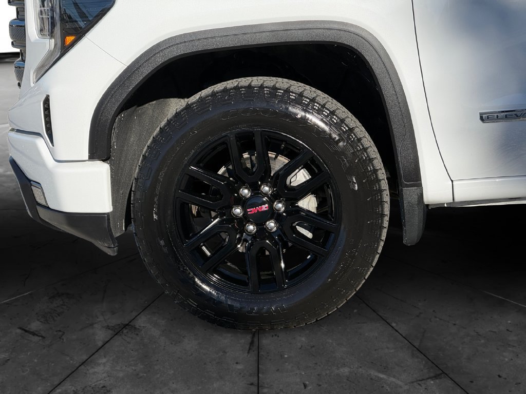 Used 2024 GMC Sierra 1500 Elevation w/ X31 Off-Road Package AWD/4WD image 14