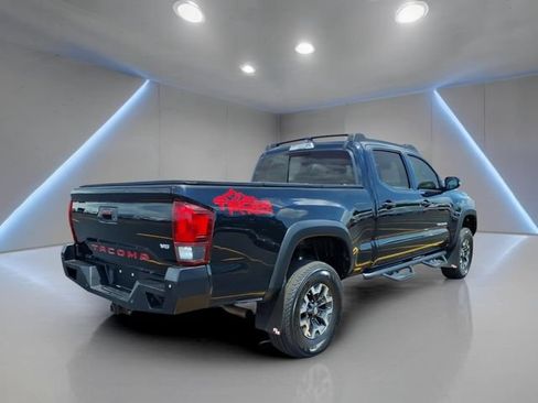 Used 2019 Toyota Tacoma TRD Off-Road w/ TRD Premium Off Road Package AWD/4WD image 23