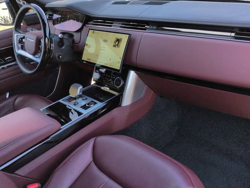 Certified 2023 Land Rover Range Rover Long Wheelbase Autobiography image 28