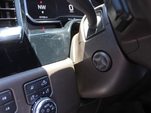 Used 2025 GMC Sierra 1500 SLT AWD/4WD image 28