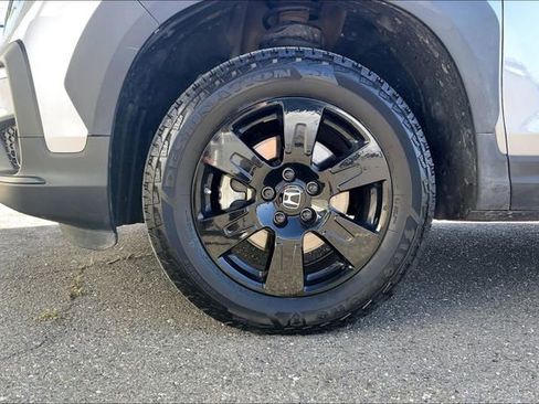 Used 2022 Honda Pilot TrailSport image 9