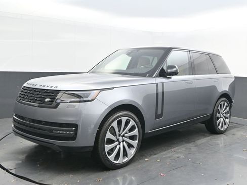 New 2025 Land Rover Range Rover SE image 7