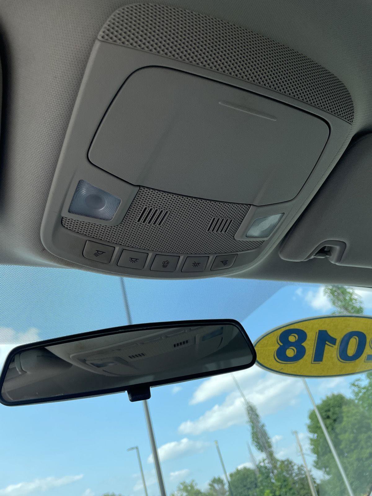 Used 2018 Ford Fusion SE w/ Equipment Group 201A FWD image 24