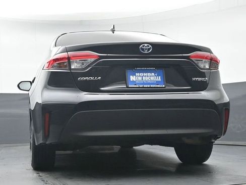 Certified 2023 Toyota Corolla LE image 33